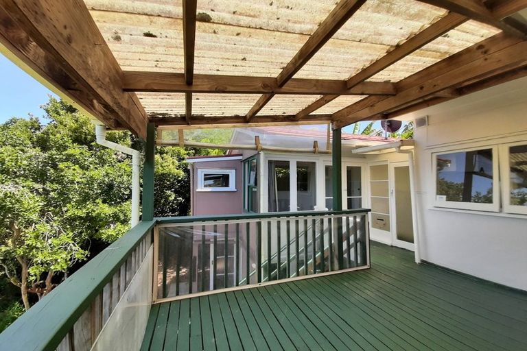 Photo of property in 80 Arran Road, Browns Bay, Auckland, 0630