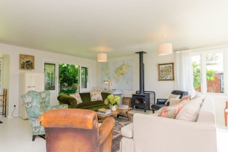 Photo of property in 10 Wood Street, Greytown, 5712