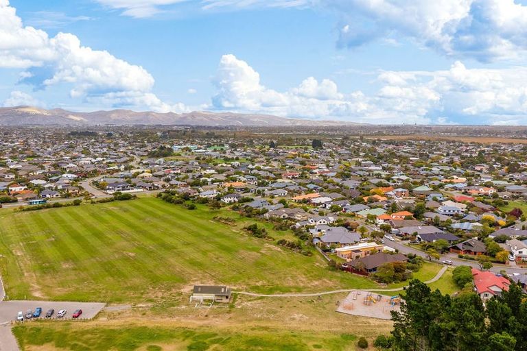 Photo of property in 53 Forest Drive, Parklands, Christchurch, 8083