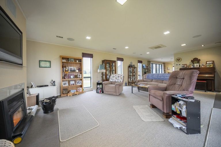 Photo of property in 1127 Te Anau Mossburn Highway, Hillside, Te Anau, 9672