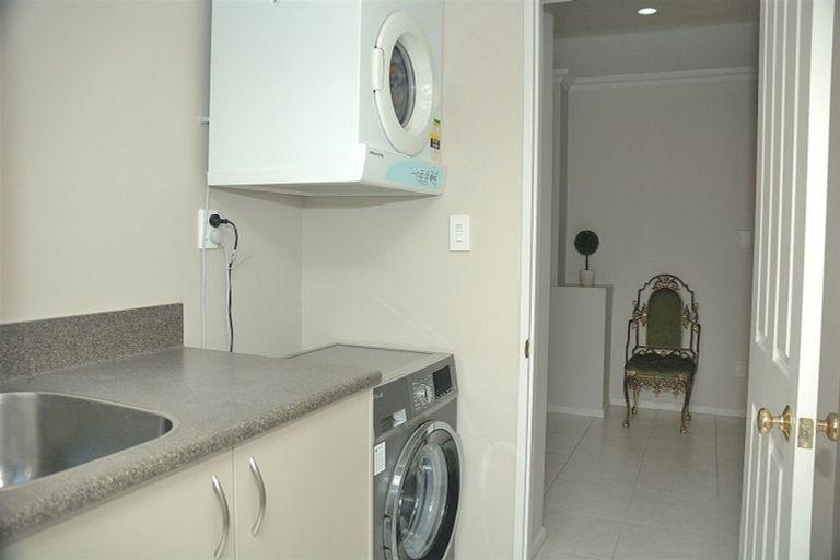 Photo of property in 27 Stableford Green, Burnside, Christchurch, 8053