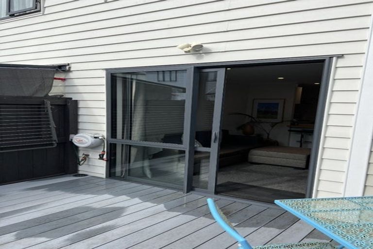 Photo of property in 18 Bellbird Street, Papakura, 2110