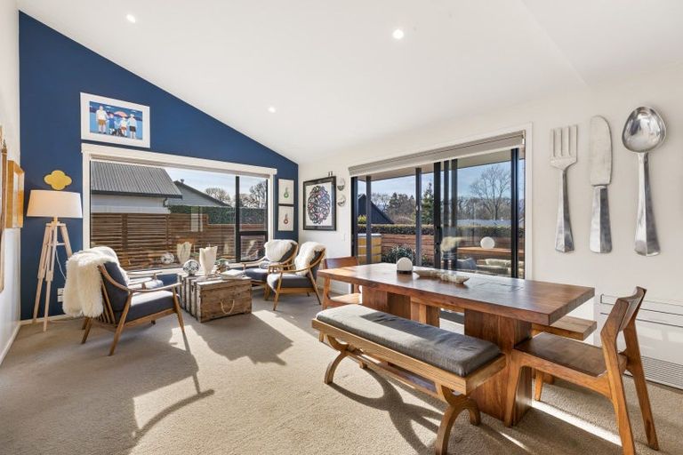 Photo of property in 2 Percy Lane, Wanaka, 9305