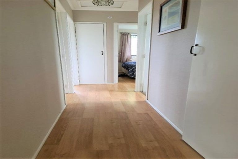 Photo of property in 13 Tabitha Crescent, Henderson, Auckland, 0612