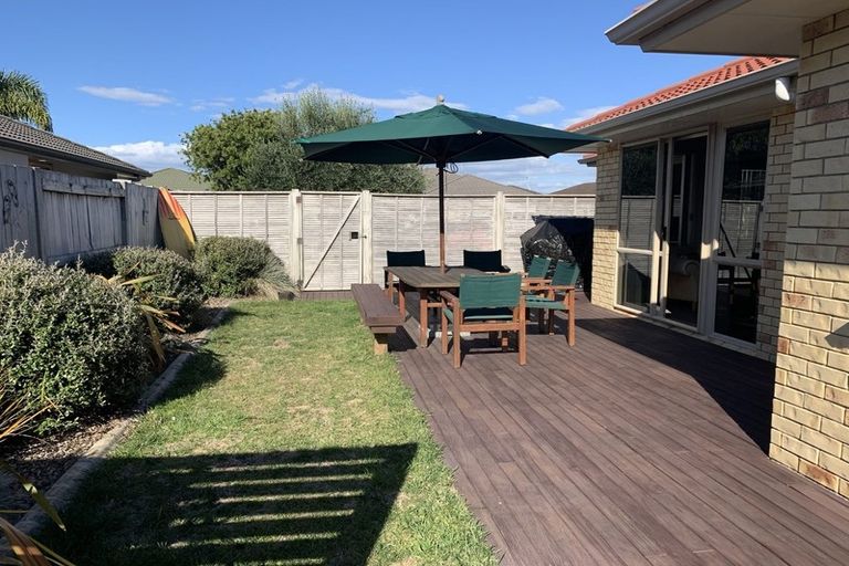 Photo of property in 16 Beachmere Place, Papamoa Beach, Papamoa, 3118