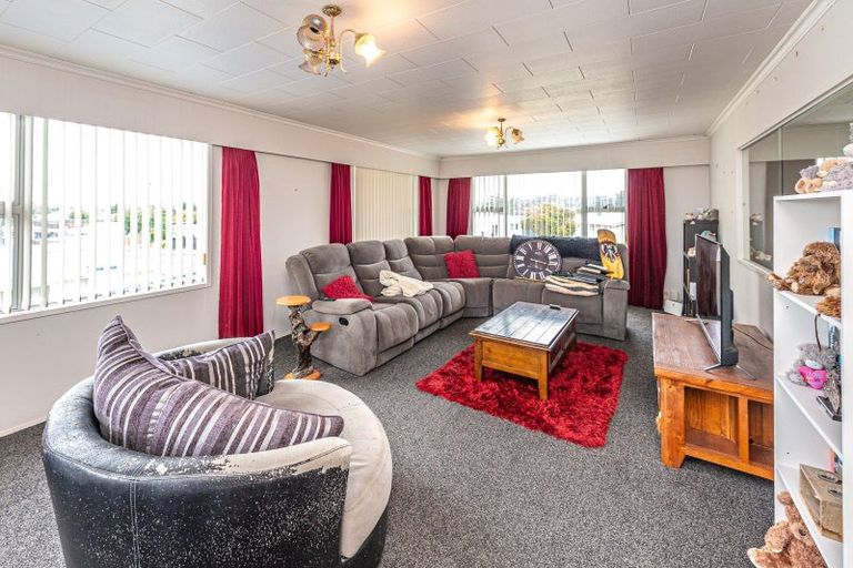 Photo of property in 6 Murch Place, Tawhero, Whanganui, 4500