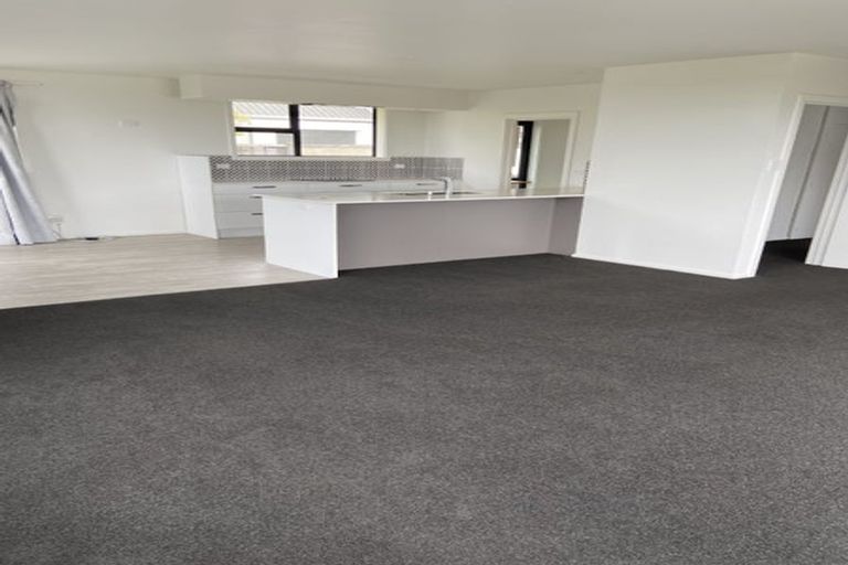 Photo of property in 2/51 Parklands Drive, Huntsbury, Christchurch, 8022