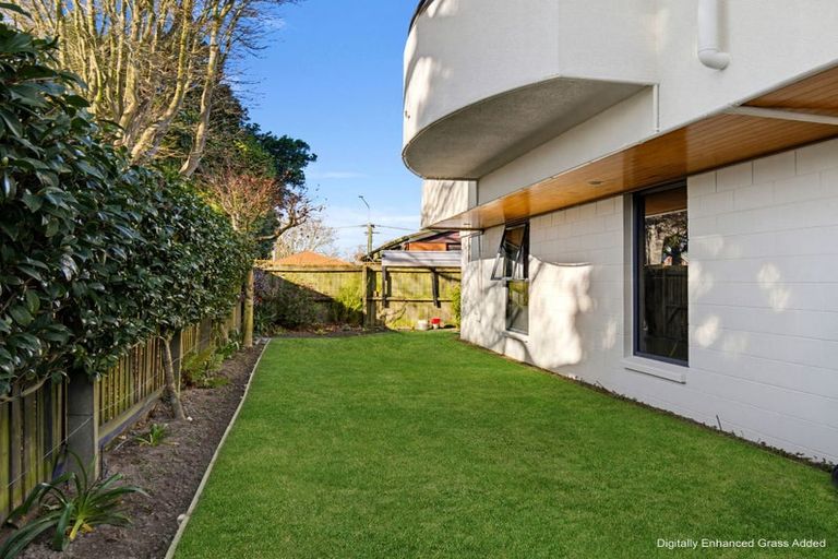 Photo of property in 2/4 Bevington Street, Avonhead, Christchurch, 8042