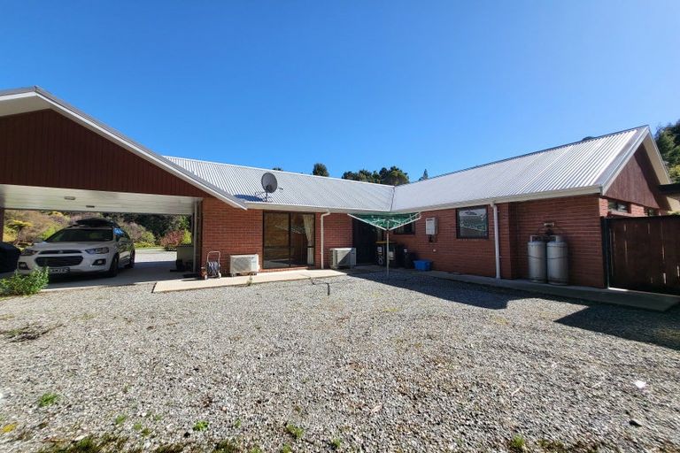 Photo of property in 8 Hurren Place West, Kumara Junction, Hokitika, 7882