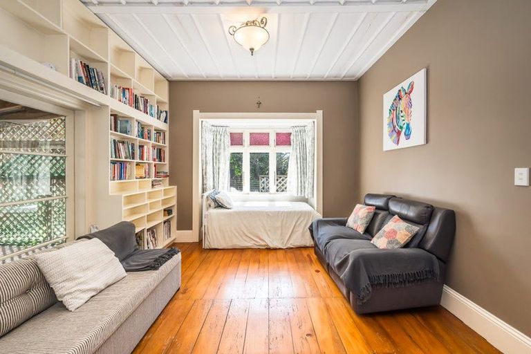 Photo of property in 7 Arthur Street, Waikawa Beach, Levin, 5573