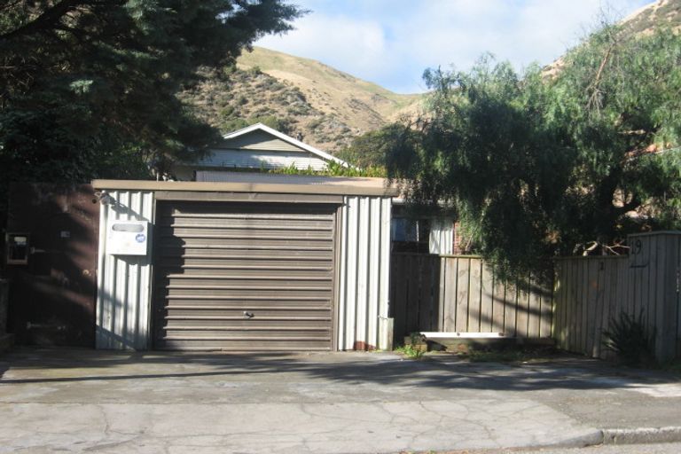 Photo of property in 19-21 Ames Street, Paekakariki, 5034