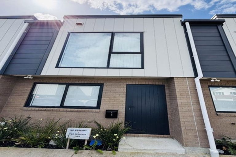 Photo of property in 8 Tima Lane, Mangere Bridge, Auckland, 2022