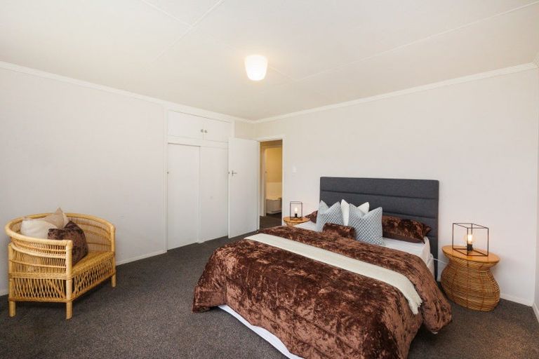 Photo of property in 5 Sutherland Crescent, Westbrook, Palmerston North, 4412