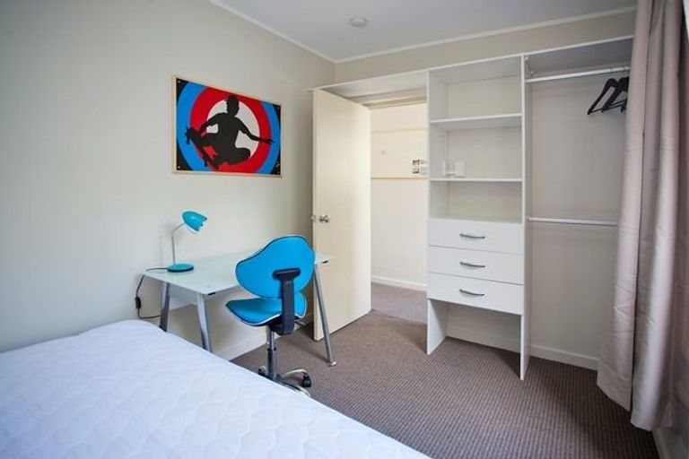 Photo of property in 102 Harbour Terrace, North Dunedin, Dunedin, 9016