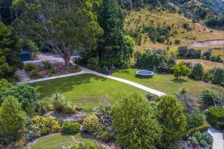 Photo of property in 101 Bulls Run Road, Moonshine Valley, Porirua, 5381