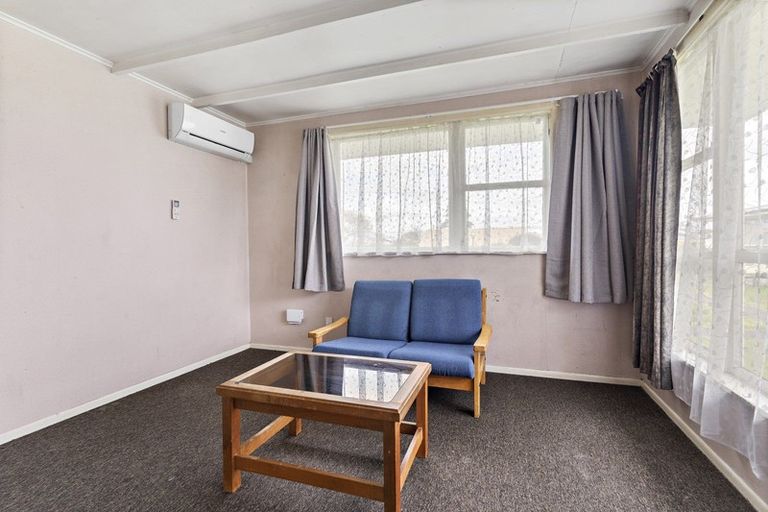 Photo of property in Cedarwood Flats, 10/15 Opaki Road, Lansdowne, Masterton, 5810