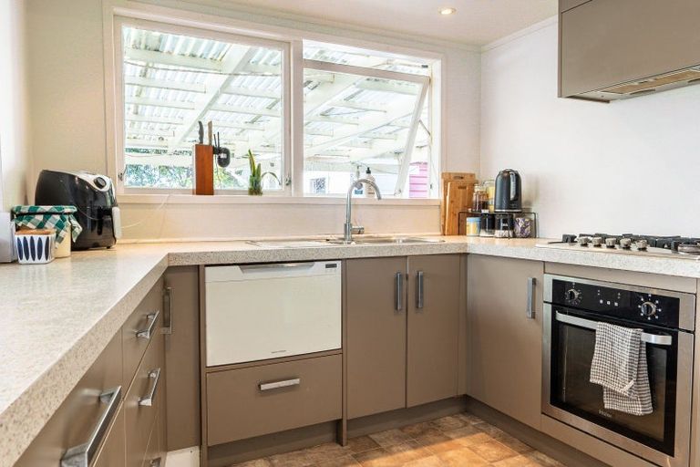 Photo of property in 88 Atkinson Avenue, Otaki Beach, Otaki, 5512