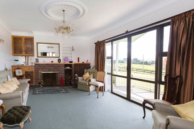Photo of property in 116 Adelaide Road, Dannevirke, 4930