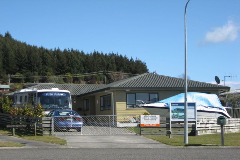 Photo of property in 7 Rowena Crescent, Motuoapa, Turangi, 3382