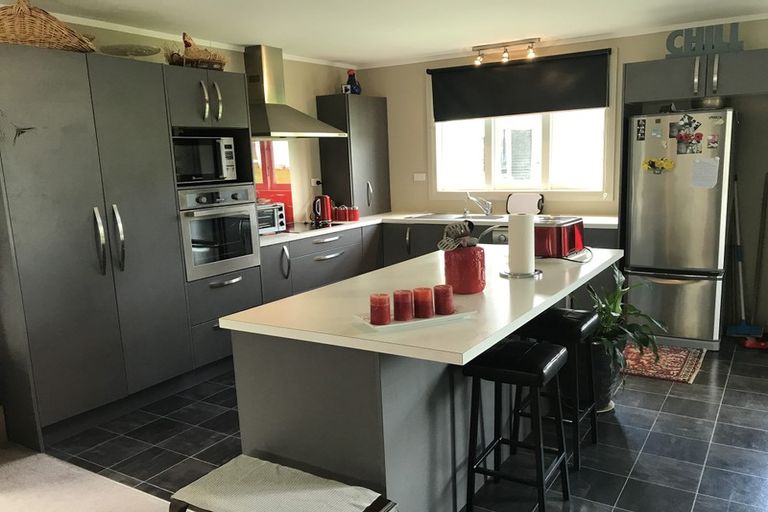 Photo of property in 17 Boswell Street, Kawakawa, 0210