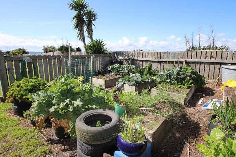 Photo of property in 5 Lake Road, Kaimaumau, Awanui, 0486