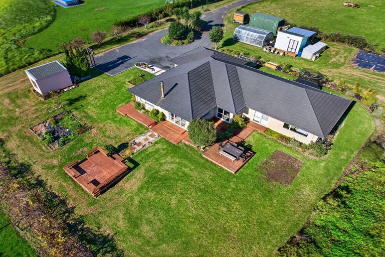 Photo of property in 259 Mairetahi Road, South Head, Helensville, 0874