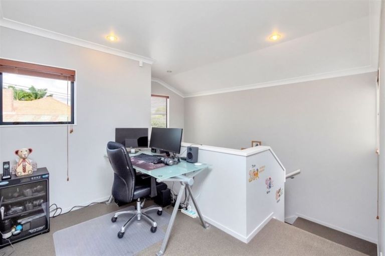 Photo of property in 36b James Laurie Street, Henderson, Auckland, 0612