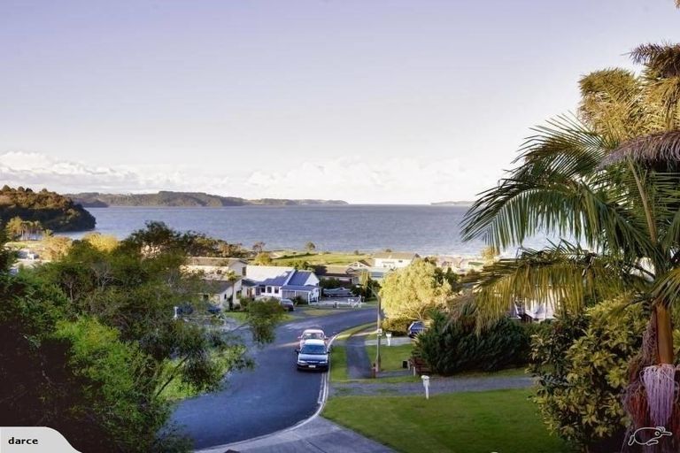 Photo of property in 20 Merehai Place, Snells Beach, 0920