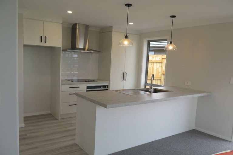 Photo of property in 16 Kahawai Place, Omokoroa, 3114