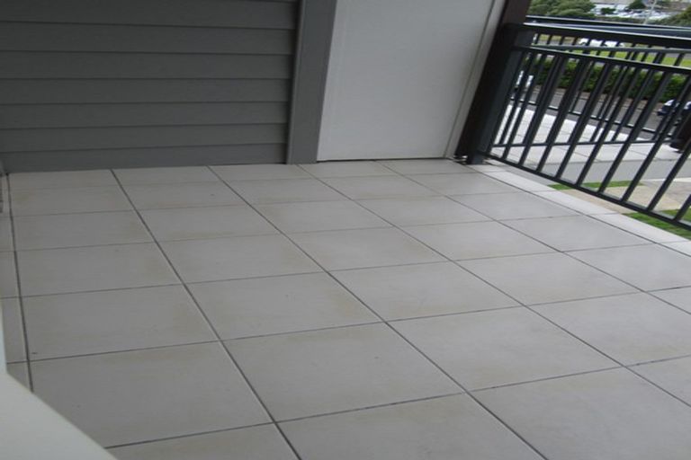 Photo of property in 5/28 Oneroa Road, East Tamaki, Auckland, 2013