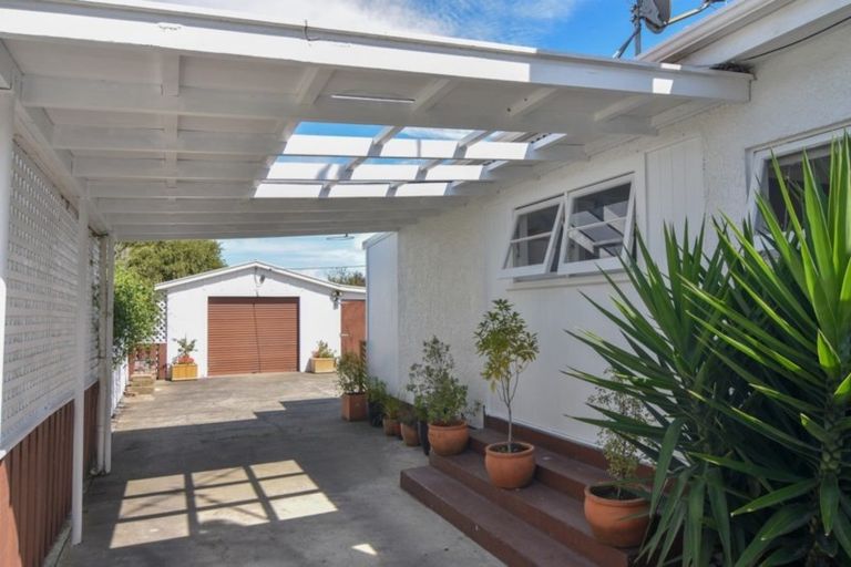 Photo of property in 35 Clifton Avenue, Carterton, 5713