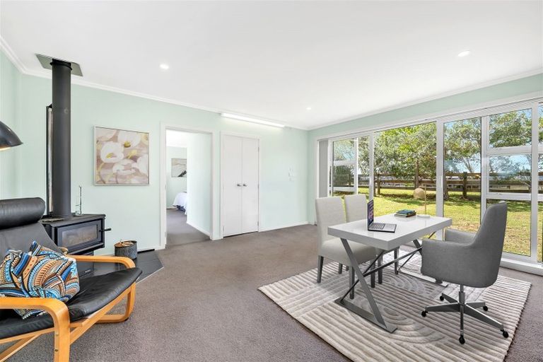 Photo of property in 65 Sandstone Road, Whitford, Manurewa, 2576