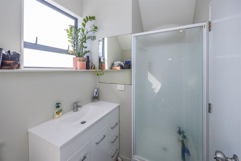 Photo of property in 8 Inverness Avenue, Hamilton East, Hamilton, 3216