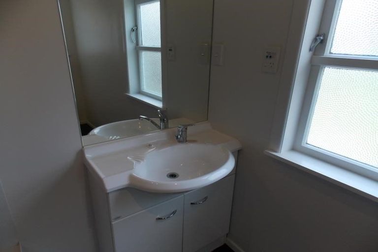 Photo of property in 290 Fergusson Drive, Heretaunga, Upper Hutt, 5018