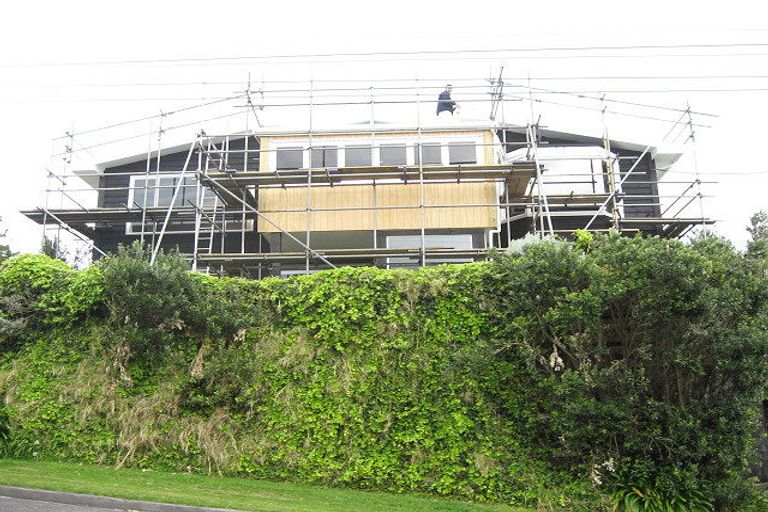 Photo of property in 70 Messenger Terrace, Oakura, 4314