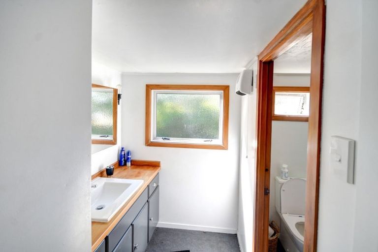 Photo of property in 2 Greenock Street, Kaikorai, Dunedin, 9010