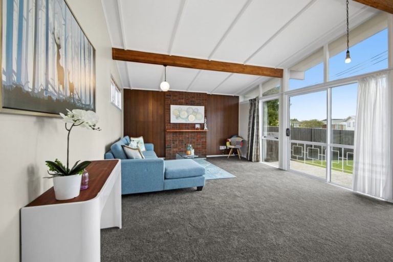 Photo of property in 1/34 Dale Crescent, Pakuranga, Auckland, 2010