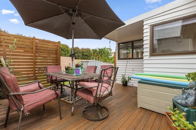 Photo of property in 8 Croydon Road, New Lynn, Auckland, 0600
