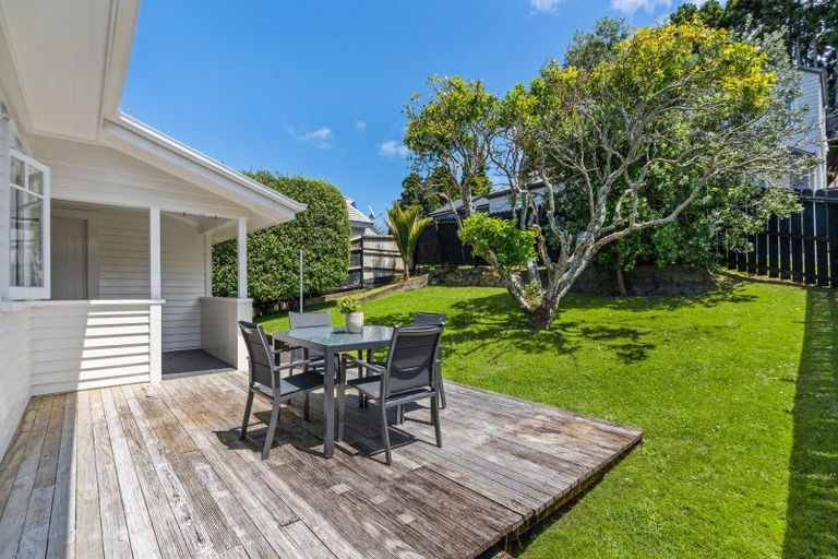 Photo of property in 41 Hillsborough Road, Hillsborough, Auckland, 1042