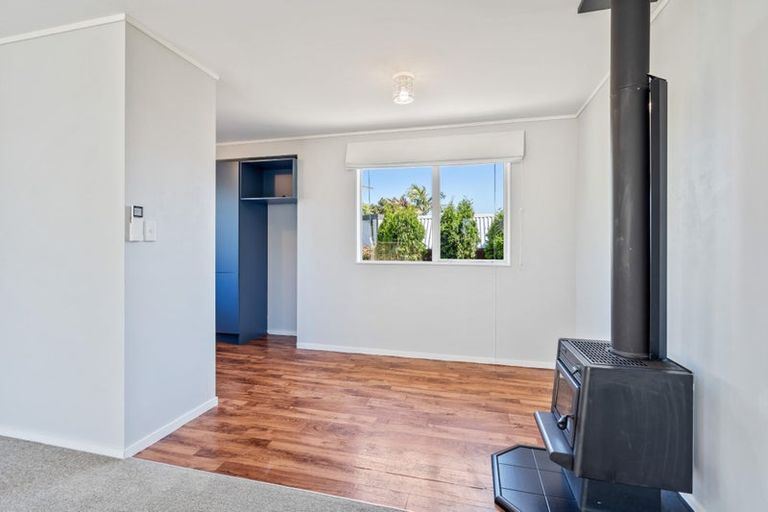 Photo of property in 10 Lowburn Avenue, Waipu, 0510