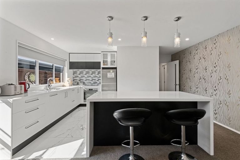 Photo of property in 21 Bronco Drive, Aidanfield, Christchurch, 8025