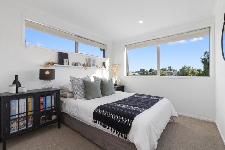 Photo of property in 14 Stockyard Crescent, Pukekohe, 2120