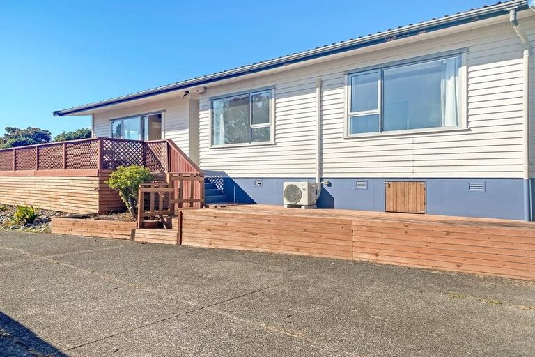 Photo of property in 69 Harrington Road, Henderson, Auckland, 0610