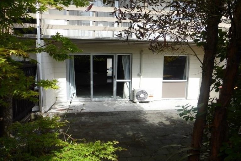 Photo of property in 2/273 Riccarton Road, Upper Riccarton, Christchurch, 8041