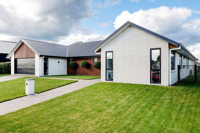 Photo of property in 10 William Paul Street, Cambridge, 3434