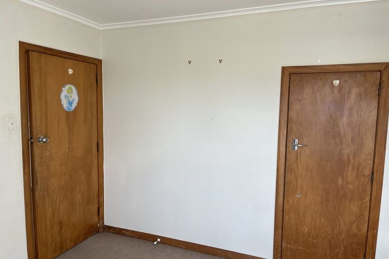 Photo of property in 15 Waterloo Crescent, Hokowhitu, Palmerston North, 4410