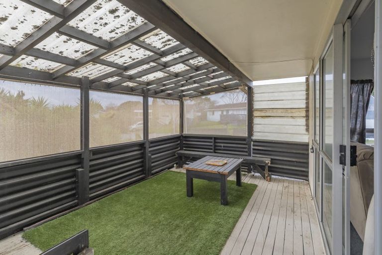 Photo of property in 2 Trounson Avenue, Clendon Park, Auckland, 2103