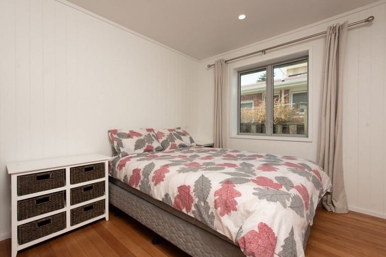 Photo of property in 2/54 Marine Parade, Mount Maunganui, 3116