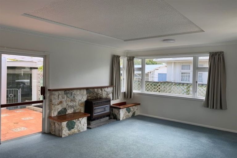 Photo of property in 9 Armstrong Avenue, Carterton, 5713