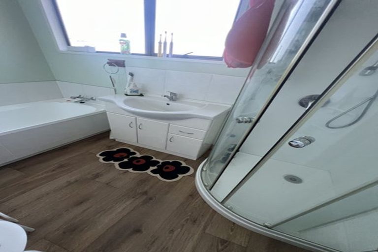 Photo of property in 2/7 Rhyl Place, Bryndwr, Christchurch, 8053